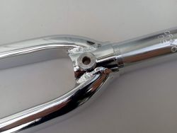 Fork for 700c 622 racing rim