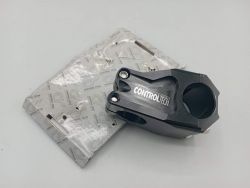 controltech potence noire BMX  dh aluminium 1 1/8" cnc