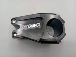 controltech potence noire BMX  dh aluminium 1 1/8" cnc
