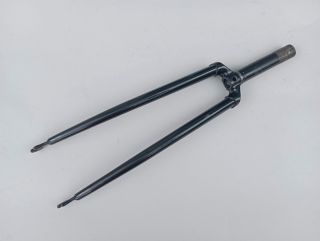 Fourche noire 700c course acier cro mo Ø22