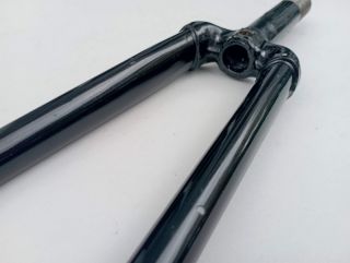 Fourche noire 700c course acier cro mo Ø22