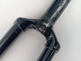 Fourche noire 700c course acier cro mo Ø22