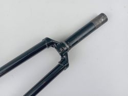 Black 700c racing cromo steel fork Ø22