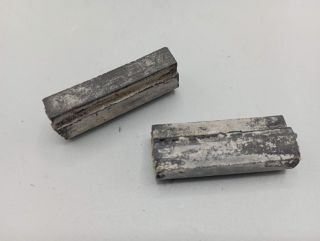 paire de patin de freins à tringle type Raleigh vélo ancien jante chapeau de gendarme