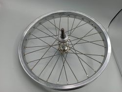 roue rigida superchromix  arrière 16" vélo enfant vintage

dimensions : 16" x 2,125" rigida superchromix vintage années 70 80
