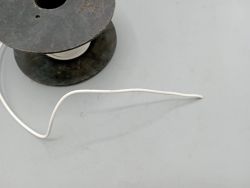 fil dynamo électrique blanc feu dynamo ancien stock années 70