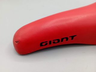 selle giant rouge vélo course route vintage années 90