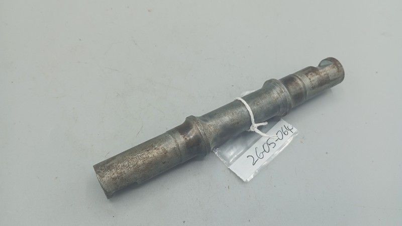 axe pédalier clavettes 135 mm  ancien vélo vintage